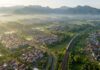 5 Perumahan di Parung Panjang yang Layak Dipertimbangkan 2026 Lima pilihan perumahan di Parung Panjang 2026 — dari segmen menengah hingga resort premium untuk keluarga muda dan komuter Jakarta