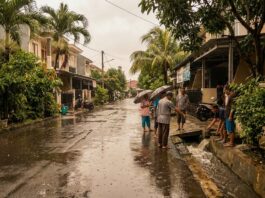 Cara Cek Risiko Banjir Sebelum Beli Rumah Cluster: Panduan InaRISK & BMKG Panduan cek risiko banjir sebelum beli rumah cluster menggunakan InaRISK BNPB dan data BMKG — Panduanproperti.id