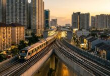 Dampak LRT Jabodebek terhadap Harga Rumah di Bekasi 2026 LRT Jabodebek melintas di koridor Bekasi — dampak terhadap harga properti dan kawasan hunian strategis 2026 — Panduanproperti.id
