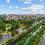 Kawasan Bekasi Mana yang Aman dari Banjir? Data BMKG & BPBD 2025 Kawasan cluster perumahan terencana di Bekasi dengan sistem drainase baik — data risiko banjir per kecamatan 2025 — Panduanproperti.id